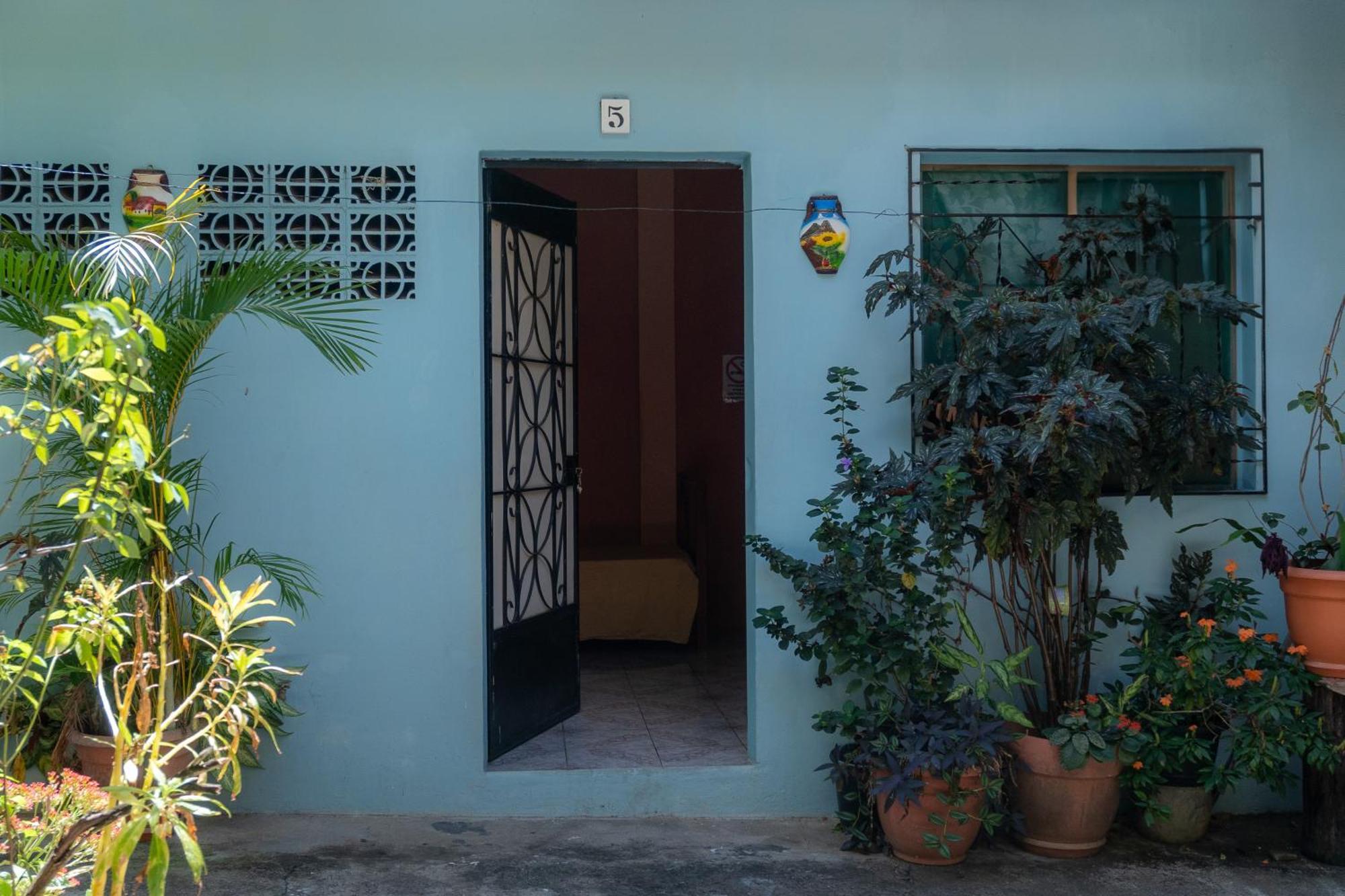 Hostal Delmy Suchitoto Exterior photo